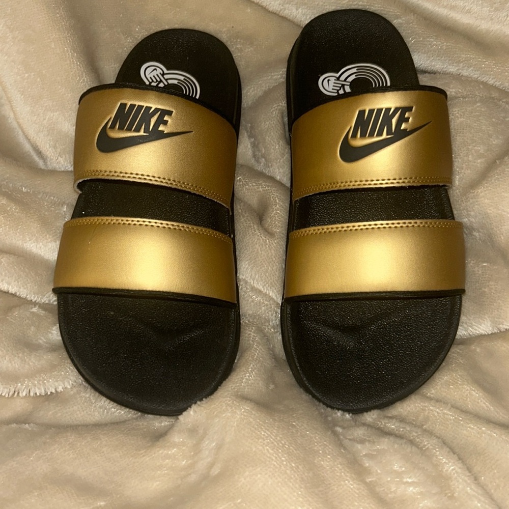 COPY - New Nike Sandals